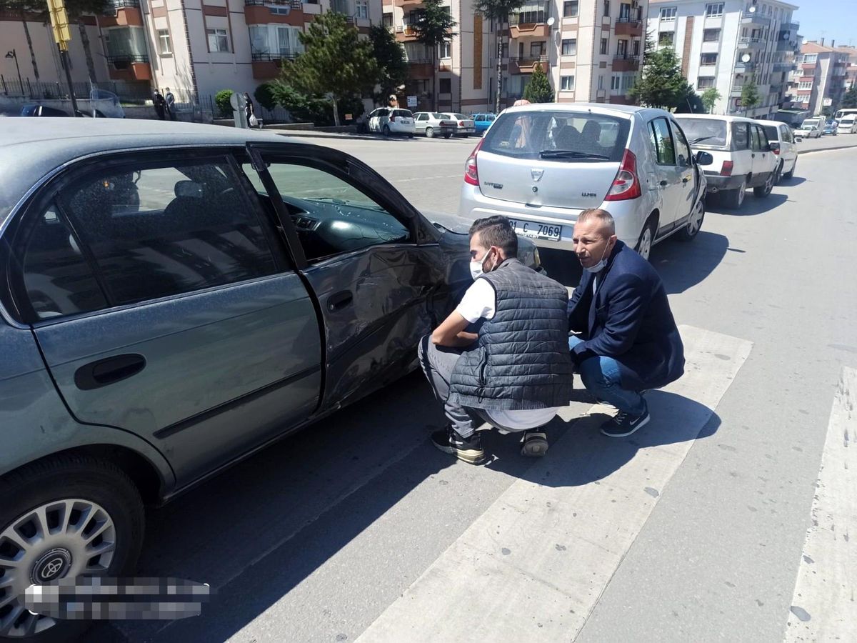 Son dakika haberi... Başkent\'te trafik kazası: 2 yaralı