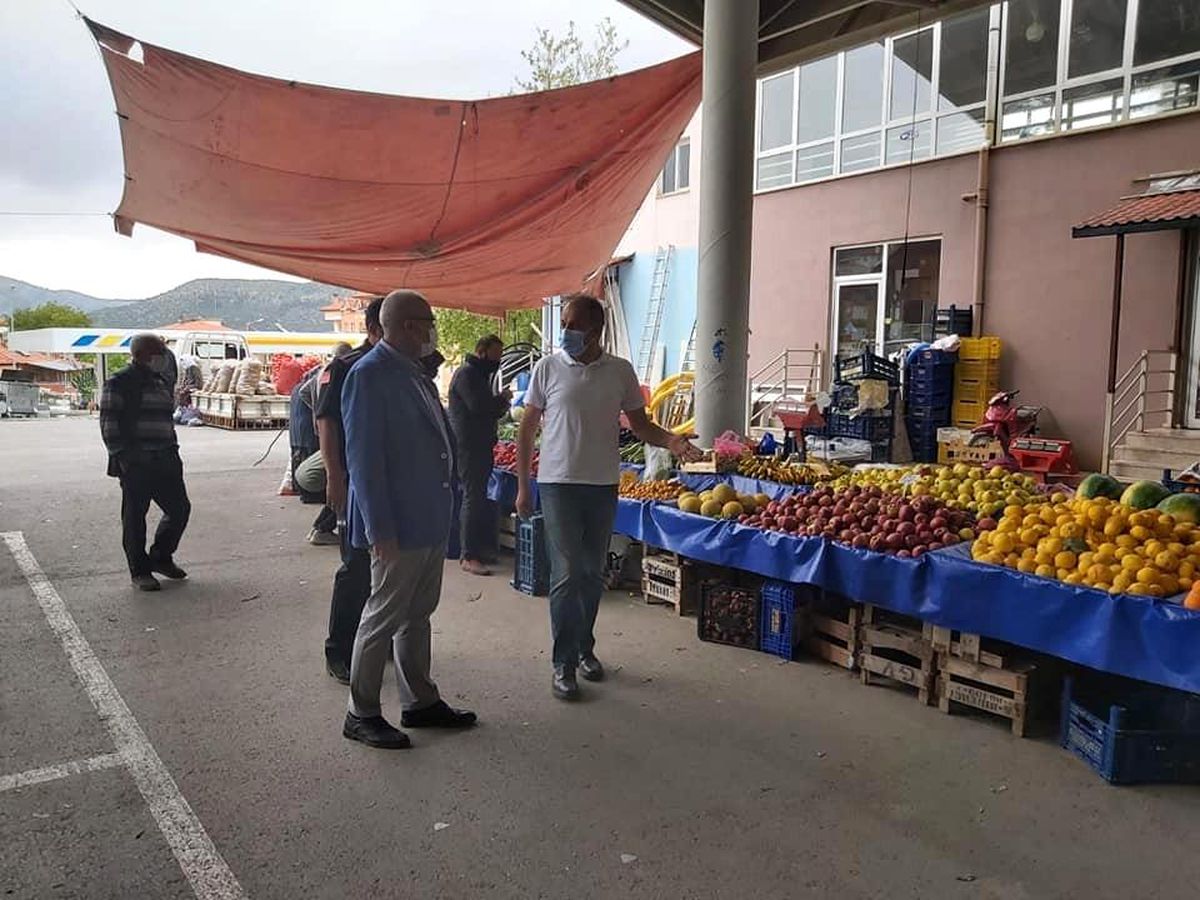 Çameli\'de pazarda tezgah açan esnaflardan yer tahsis ücreti alınmayacak