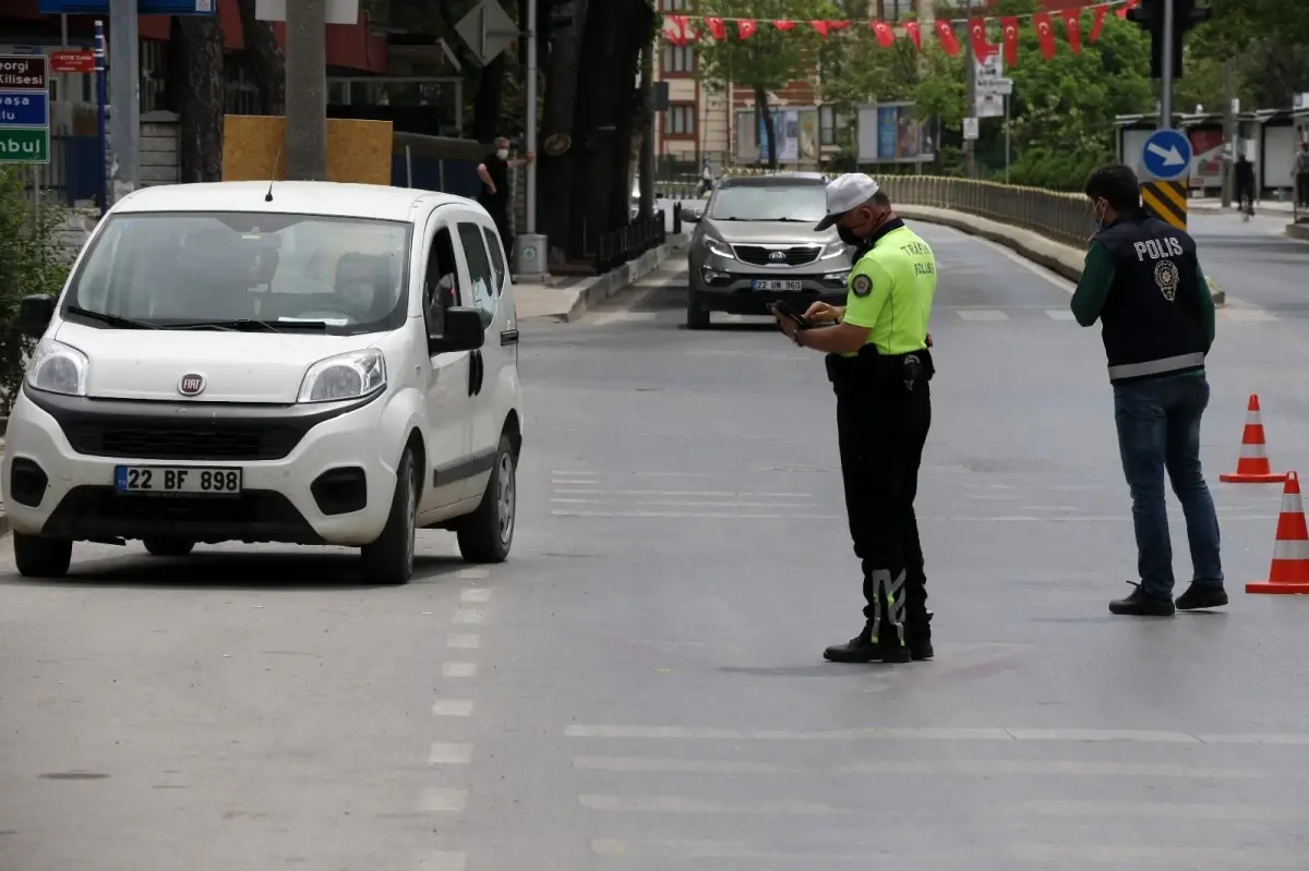 Edirne\'de 17 günlük tam kapanma kısıtlanmasında sessizlik hakim