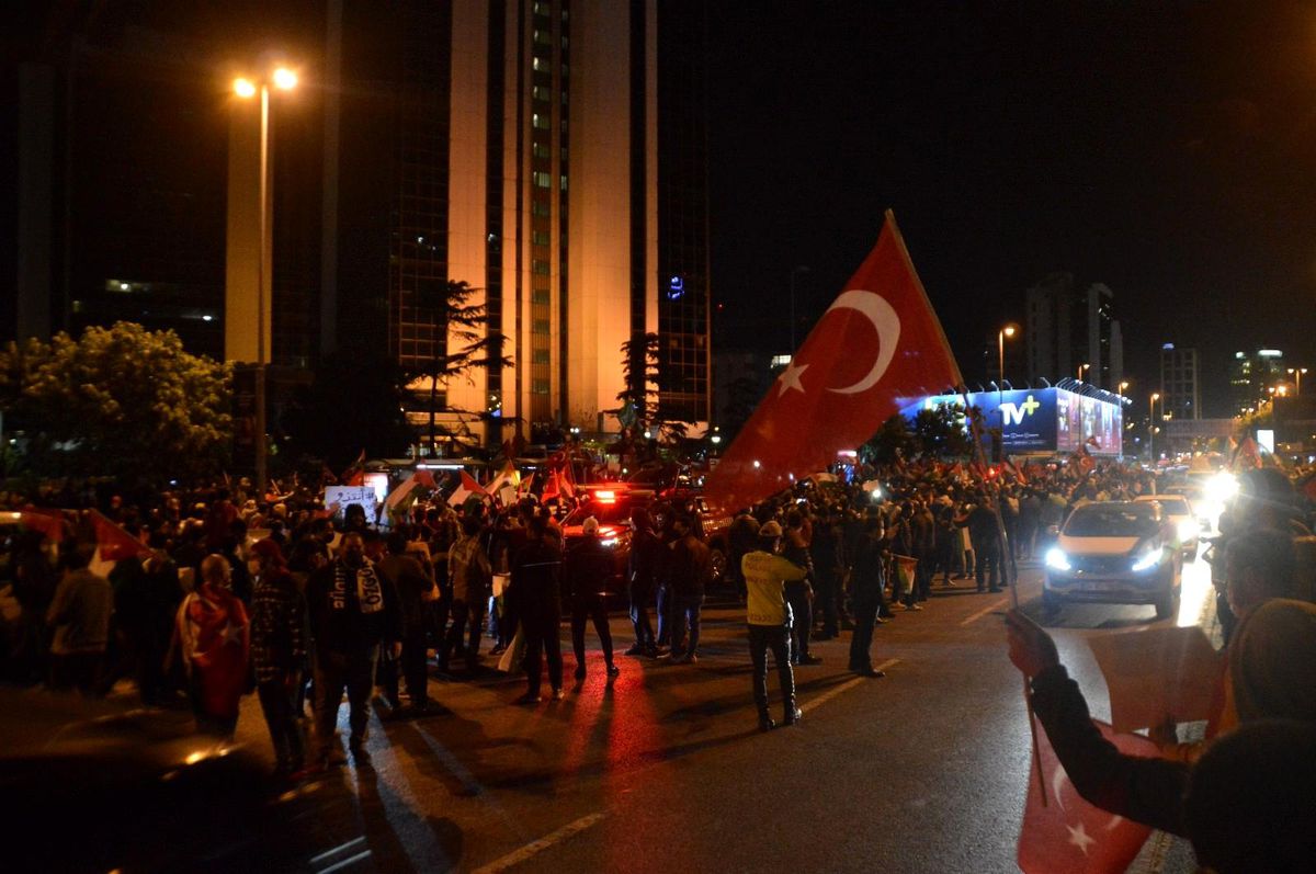 İstanbul\'daki İsrail Başkonsolosluğu önündeki protesto devam ediyor