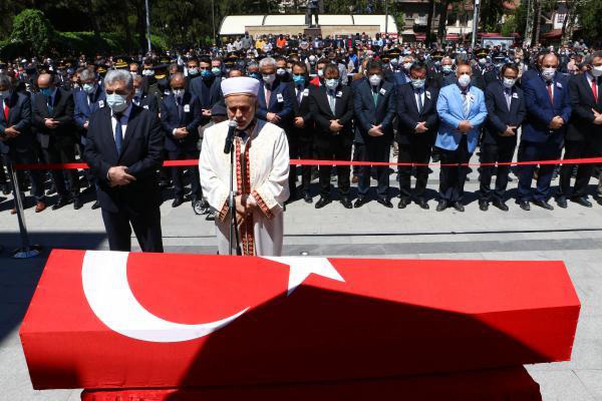 Son Dakika | Şehit Uzman Çavuş Murat Nar, son yolculuğuna uğurlandı