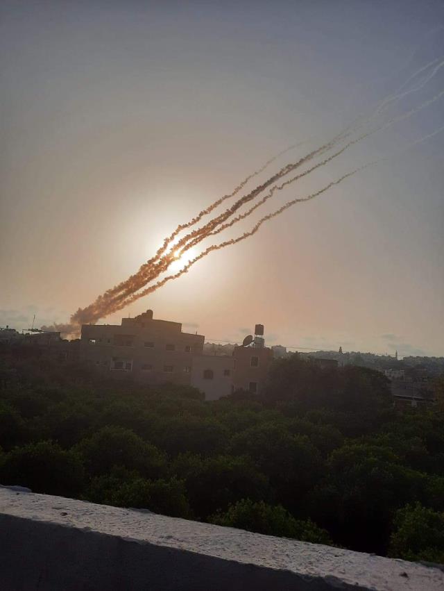 Hamas'n verdii sre doldu, srail'e roket saldrs balad