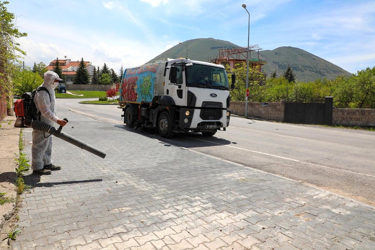 Talas\'ta hem bahar temizliği hem bayram temizliği