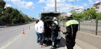 Çalışma belgesi olmayan avukatlar, denetime takıldı