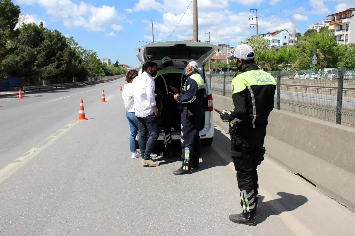 Çalışma belgesi olmayan avukatlar, denetime takıldı