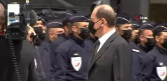 Fransa Başbakanı Castex, öldürülen polis memurunun anma törenine katıldı