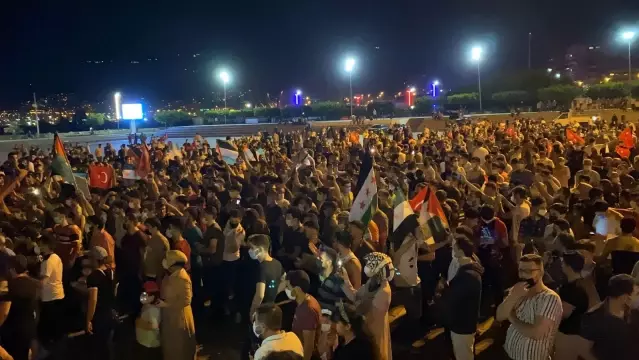 İsrail'i at üzerinde protesto ettiler