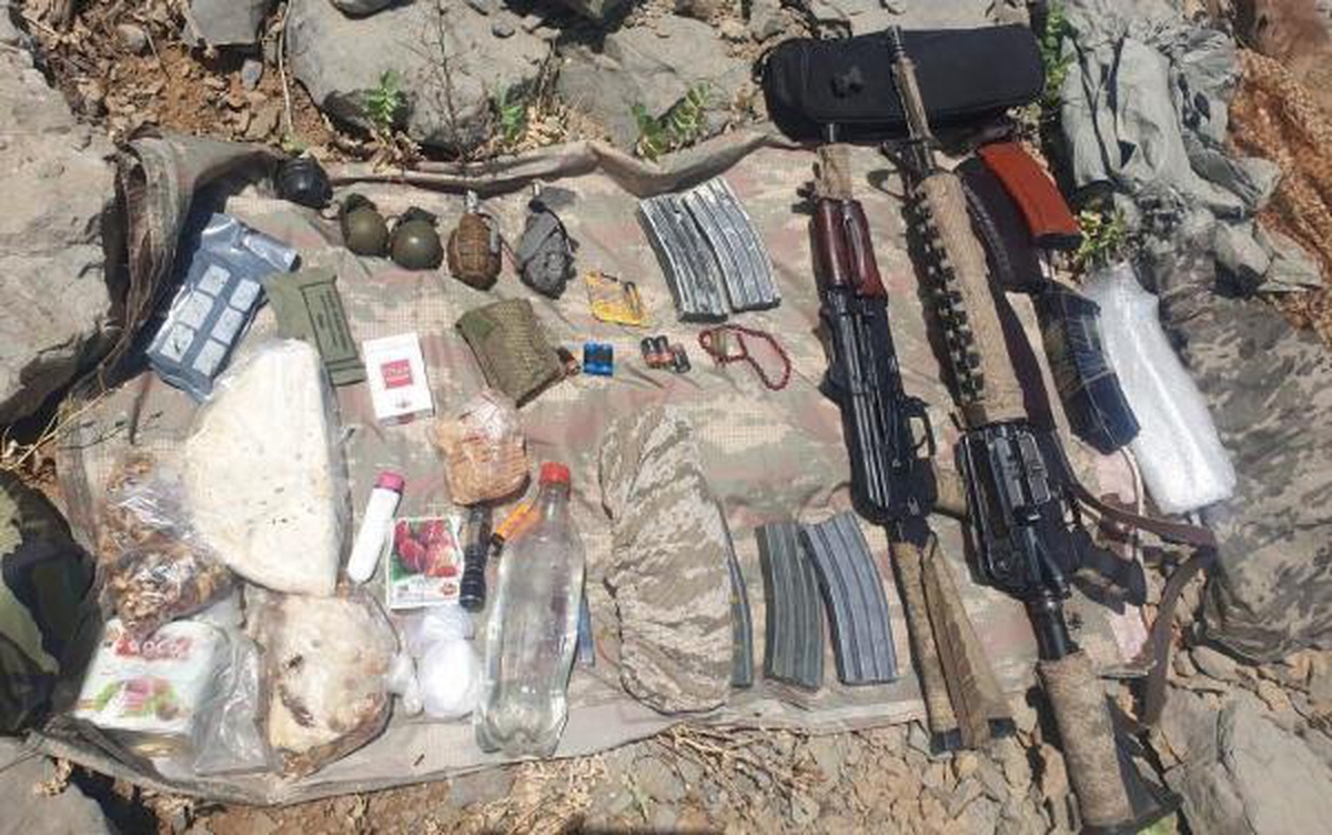 Son dakika... Pençe-Şimşek ve Pençe-Yıldırım operasyonlarında silah, mühimmat ve yaşam malzemesi ele geçirildi