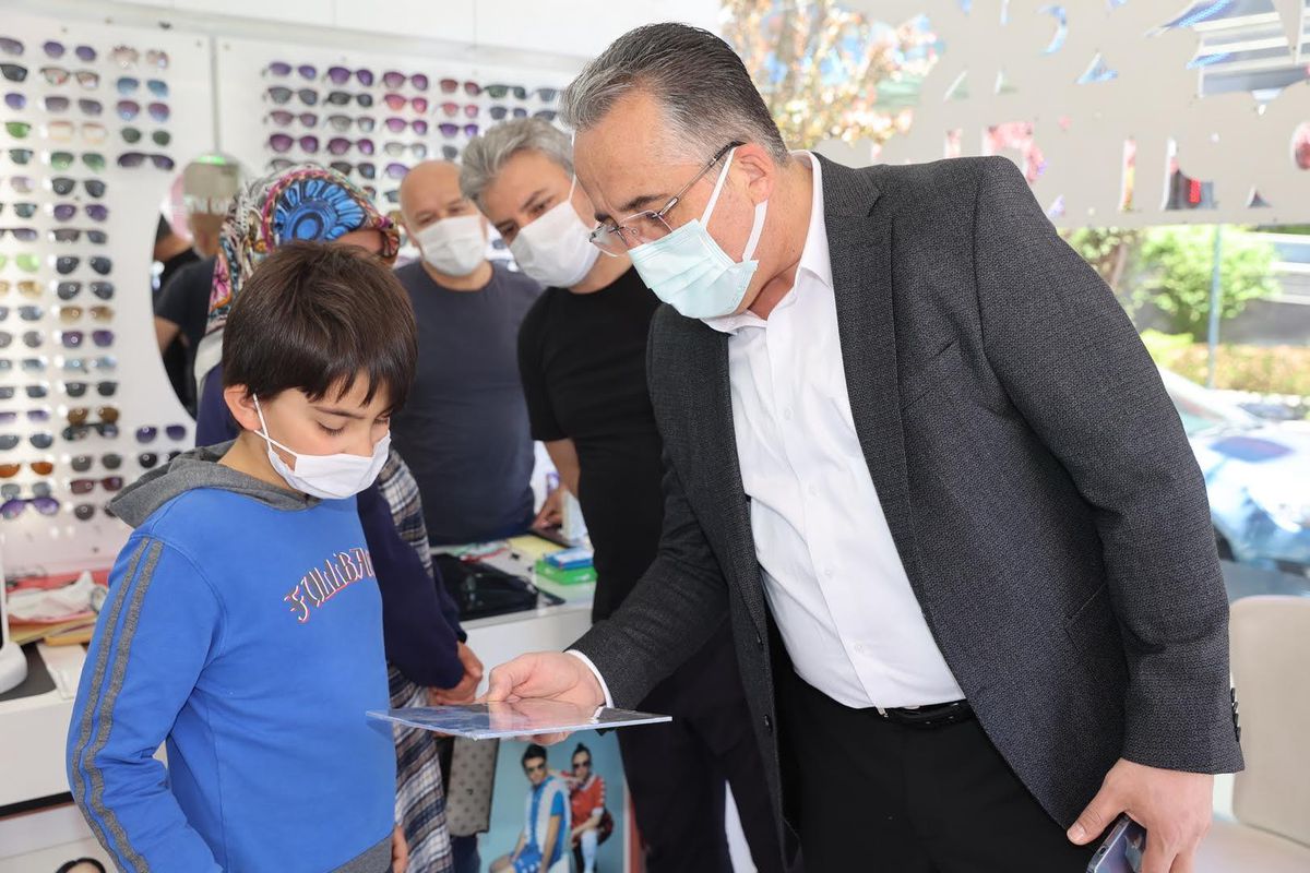 Nevşehir Belediye Başkanı vatandaşların bayramını kutladı