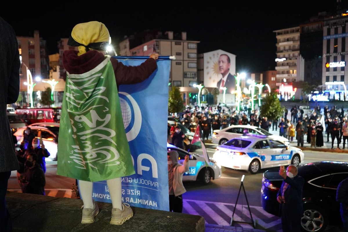 Rize\'de vatandaşlar İsrail zulmünü kınadı