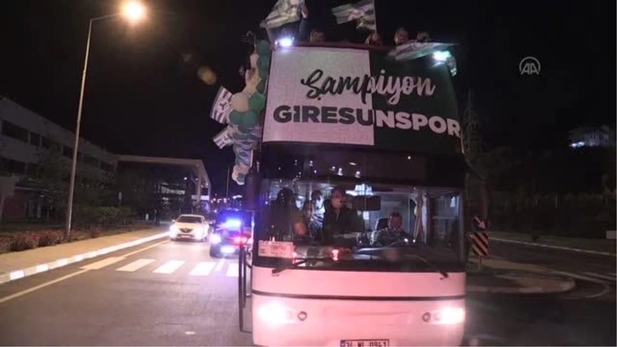 Süper Lig\'e yükselen Giresunspor takımı şehre geldi