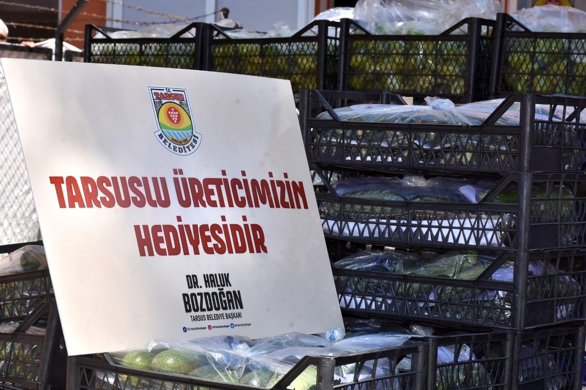 Tarsus\'un dayanışma ağına çiftçi desteği
