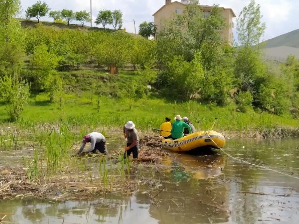 Son dakika haberleri | TURİZME KAZANDIRILACAK GÖLETTEN 15 TON ÇÖP ÇIKTI