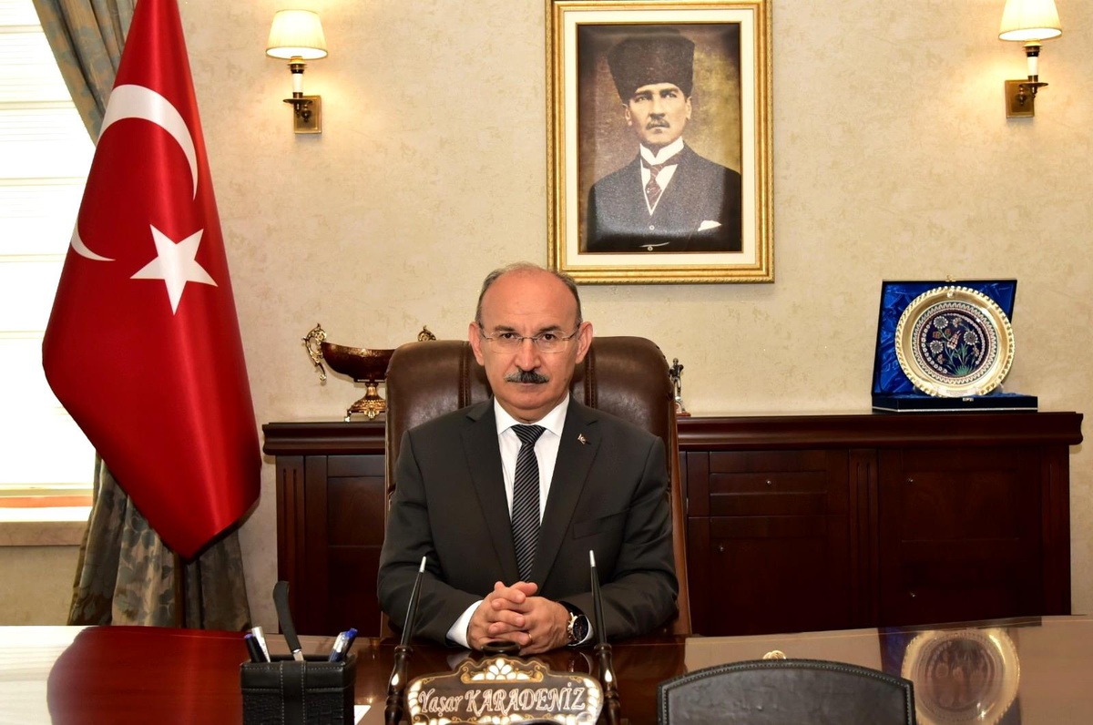 Vali Karadeniz: "Soma maden faciasının acısı ilk günkü gibi yüreğimizde"
