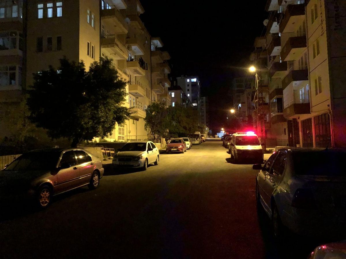 Son dakika... 80 yaşındaki kadın evinde ölü bulundu