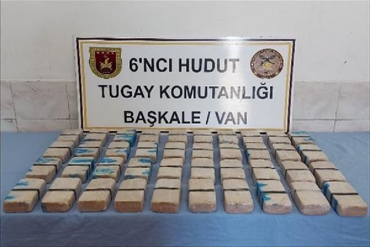 Van\'da hudut birlikleri tarafından 21 kilogram eroin ele geçirildi