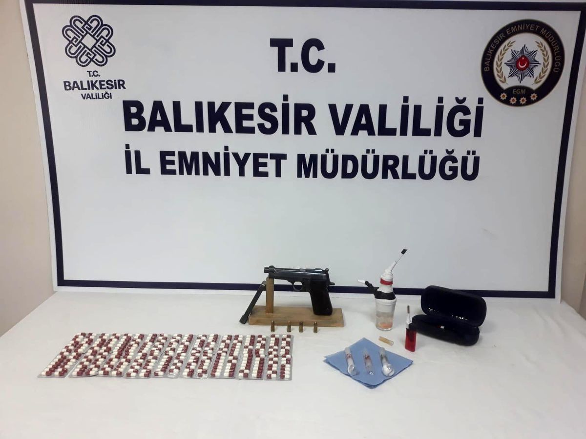 Balıkesir\'de polisten 21 şahsa gözaltı