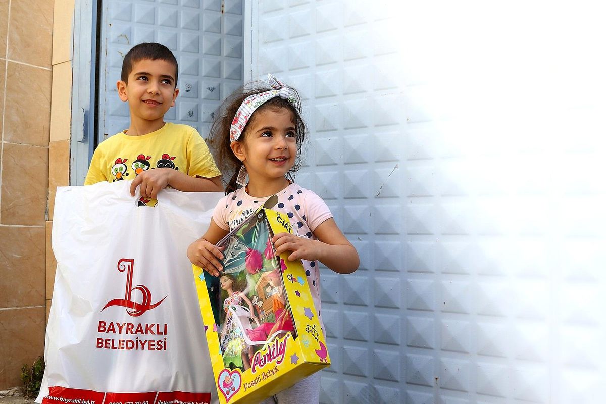 Son dakika haber! Başkan Sandal\'dan çocuklara bayram sürprizi