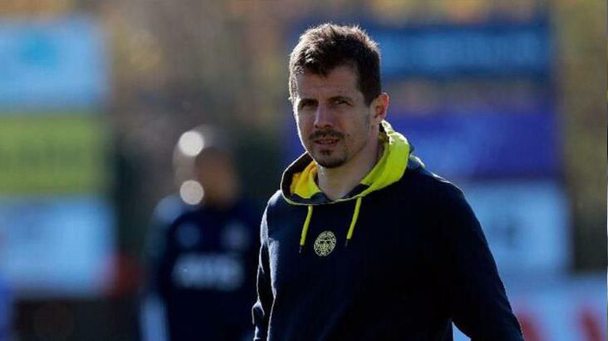 Fenerbahçe taraftarı sosyal medyada kazan kaldırdı! Emre Belözoğlu'na ateş püskürdüler