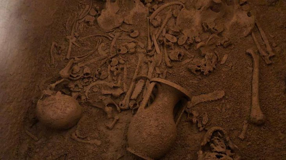 2 bin 400 yıllık lahitin içinden servet çıktı! Kapağını Bakan Ersoy açmıştı