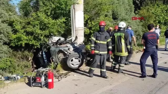 Kocaeli Kartepe De Otomobil Elektrik Diregine Carpti 1 Olu 1 Yarali Son Dakika