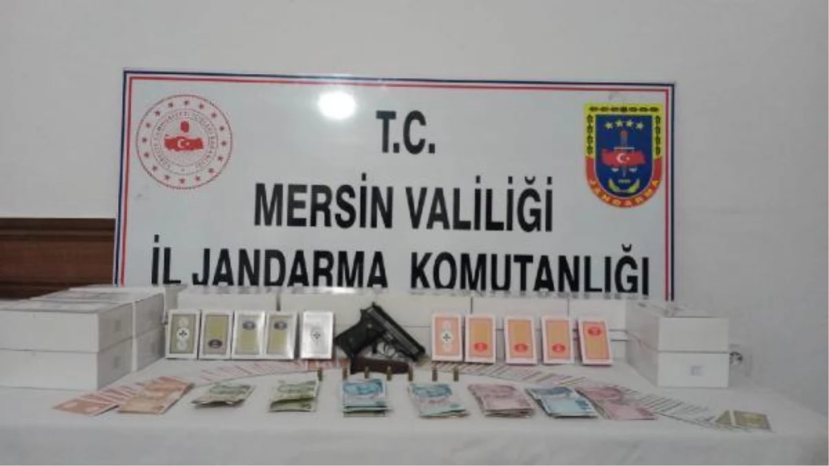 Mersin\'de, kumar oynayan 11 kişiye 24 bin lira ceza