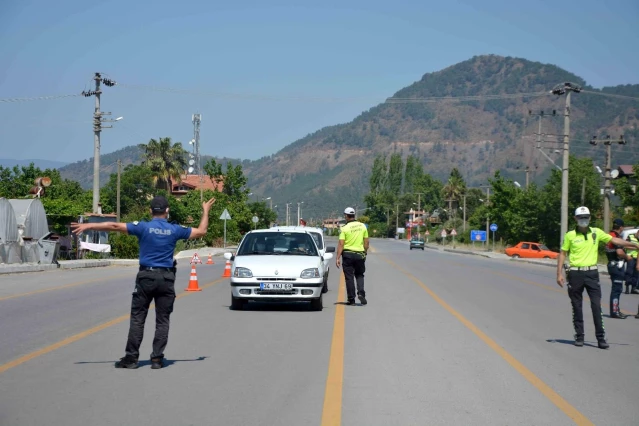 Muğla'da havadan ve karadan trafik denetimi