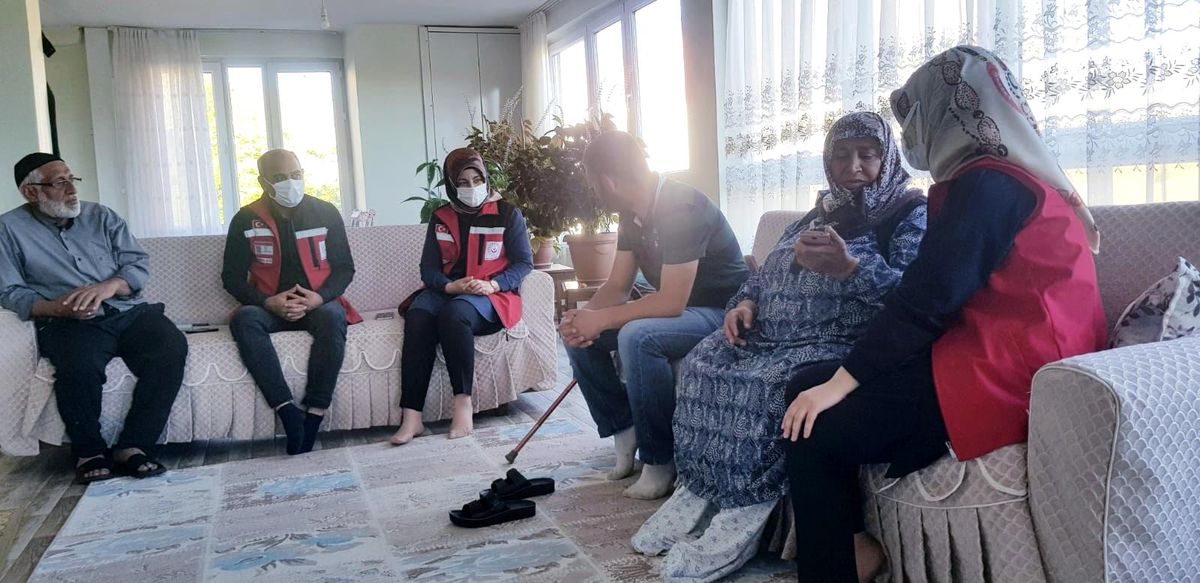Özel bireyler ve aileleri evinde ziyaret edildi, talepleri dinlendi