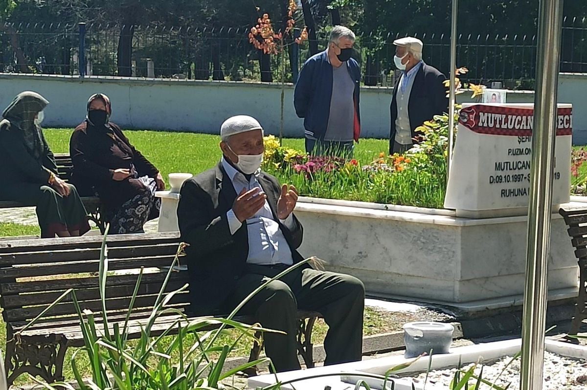 Son dakika... Şehitlerine koştular