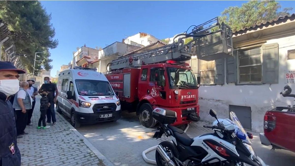 Uyuşturucu bağımlıları metruk binayı ateşe verdi