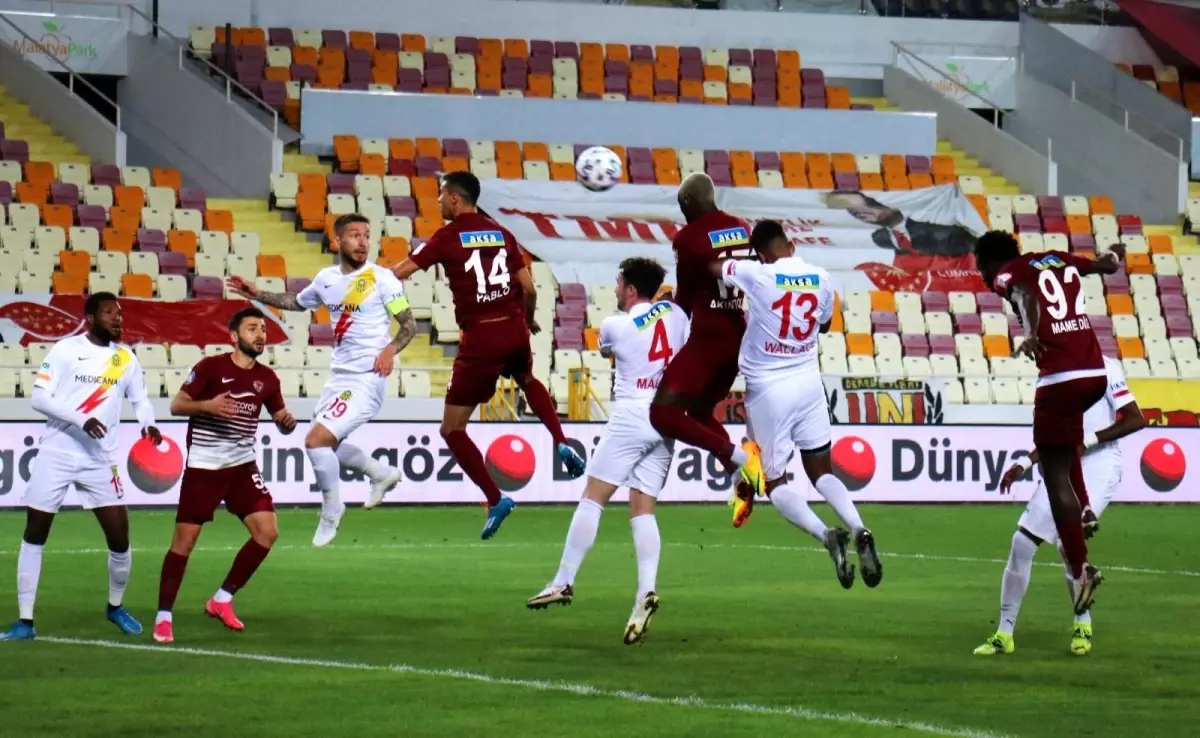 Yeni Malatyaspor, ligdeki 15. beraberliğini aldı