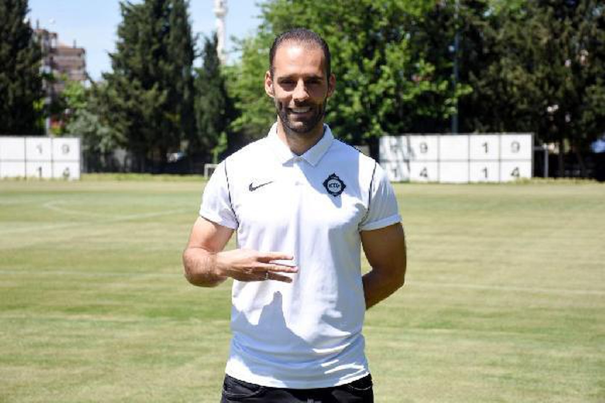 Altay\'ın gol kralı Paixao, Süper Lig istiyor