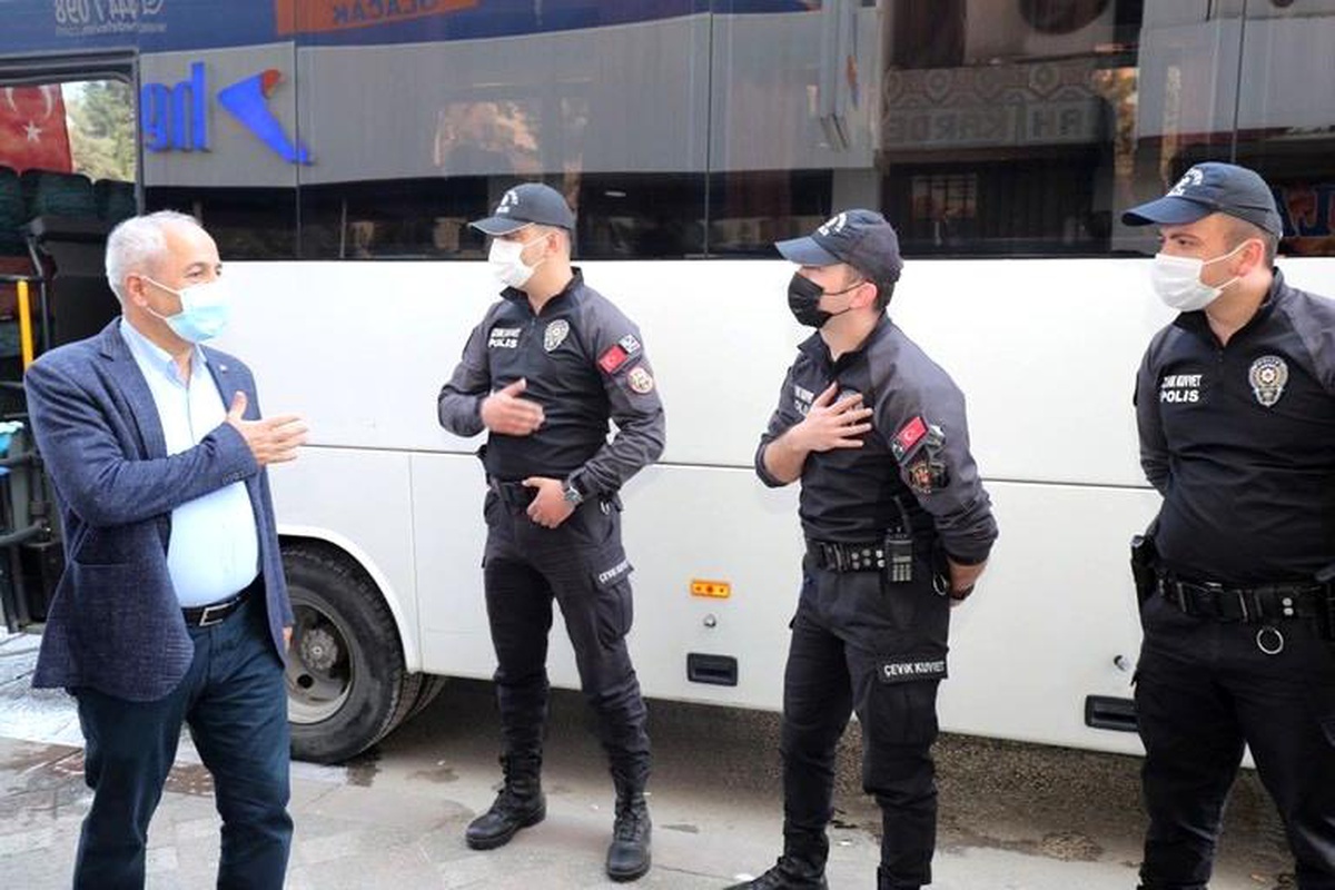 Başkan Büyükgöz, vatandaşların bayramını kutladı