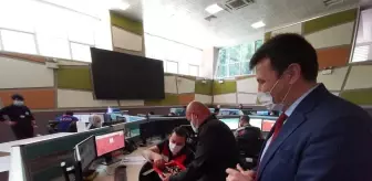 Binlerce çağrının içerisinde bayramı yaşıyorlar