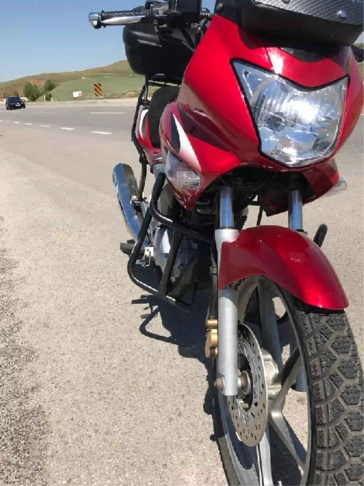 Son Dakika | Kırıkkale\'de bariyere sürten motosikletten düşen Berkay, öldü