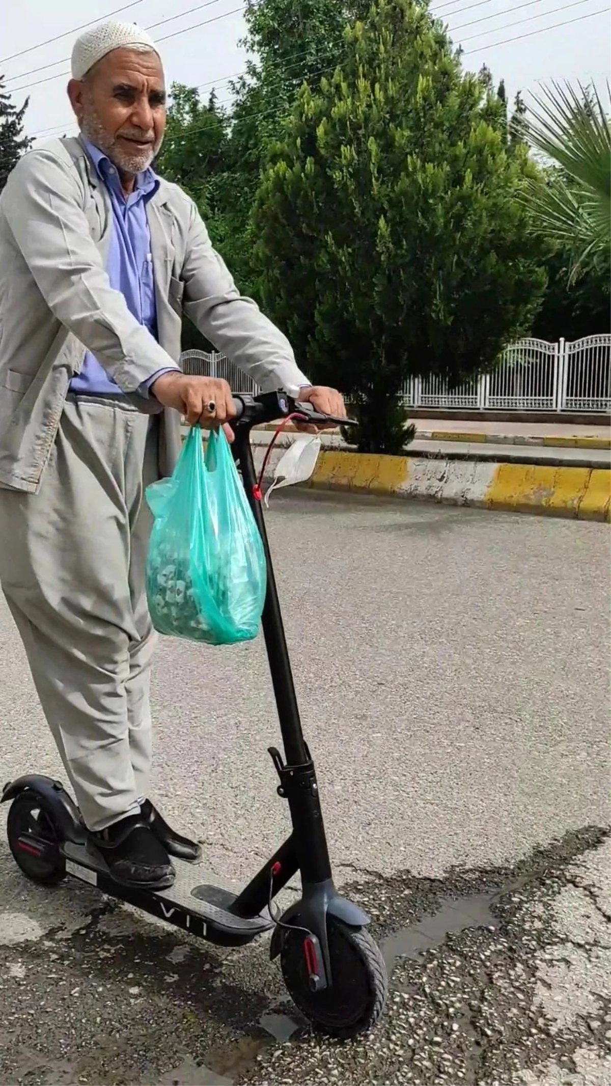 69 Yaşındaki dedenin scooter keyfi