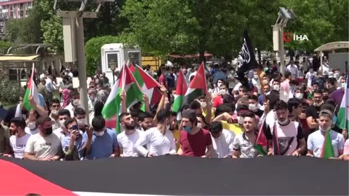 Adana\'da Cuma namazı sonrası Filistinliler için gıyabi cenaze namazı kıldı