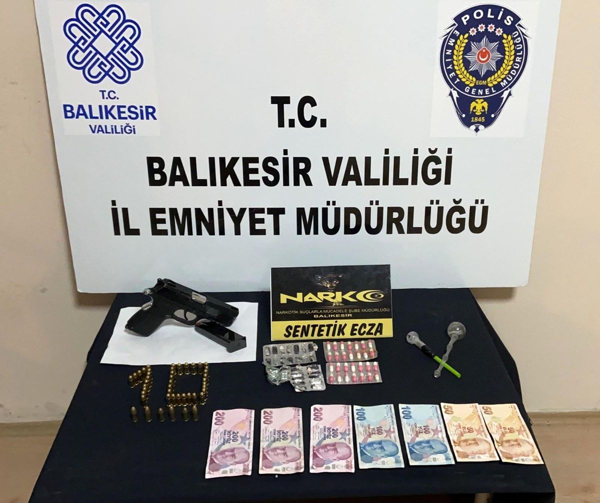 Son dakika haber... Balıkesir\'de polisten narkotik operasyonu