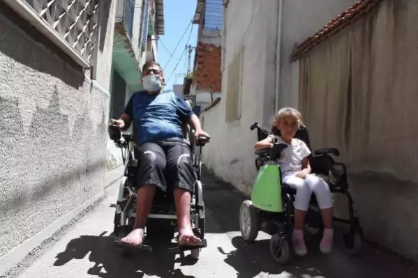 Son dakika! BEDENSEL ENGELLİ KUMSAL'IN HAYALİ, PATENLE KAYMAK Son dakika! BEDENSEL ENGELLİ KUMSAL'IN HAYALİ, PATENLE KAYMAK