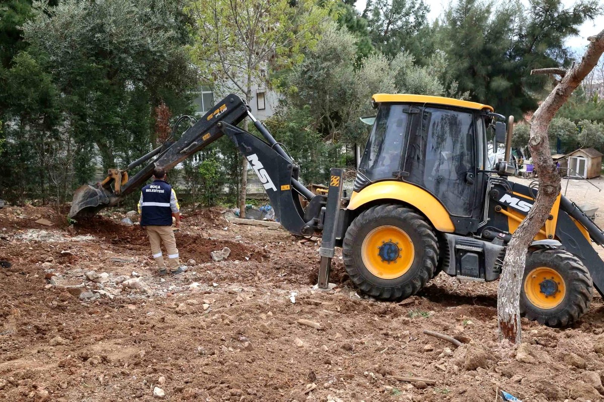 Buca\'da 22 futbol sahası kadar alan dönüştü