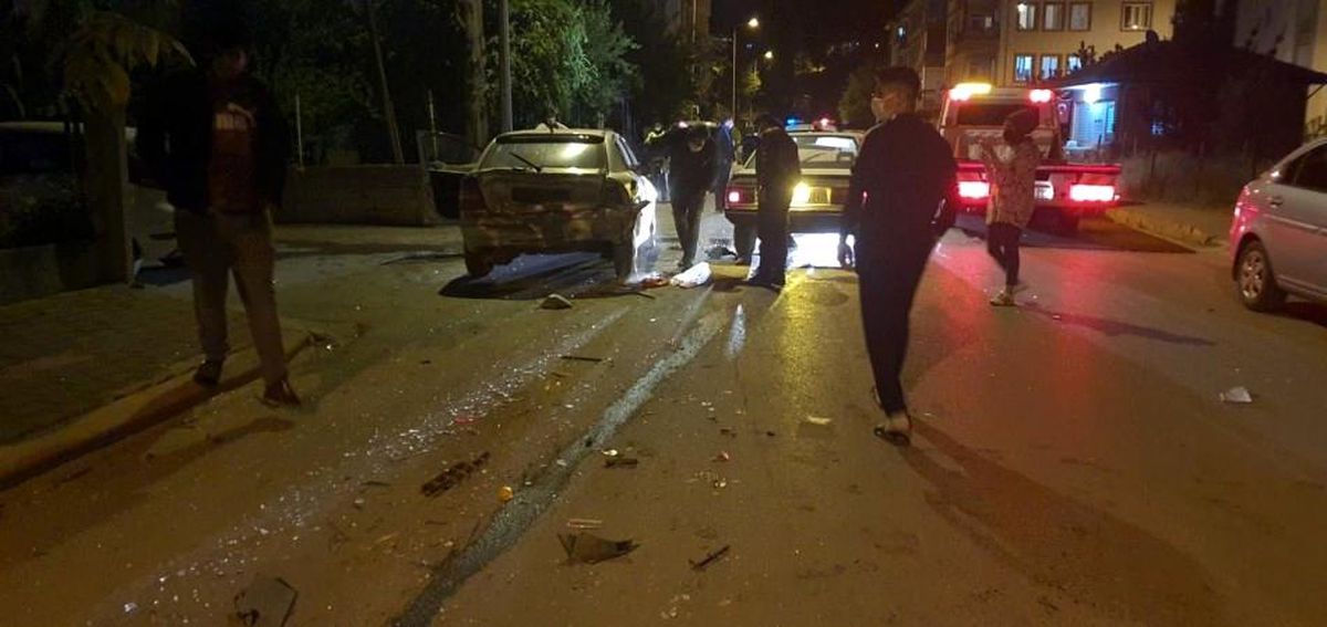 Bucak\'ta drift yapan sürücü park halindeki araca çarptı