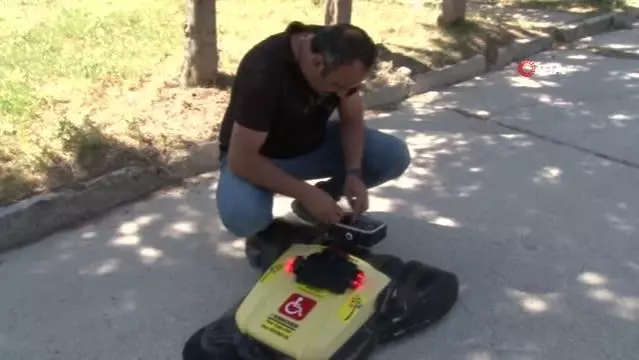- Engelliler için gözlük kabından temizlik robotu yaptı - Engelliler için gözlük kabından temizlik robotu yaptı