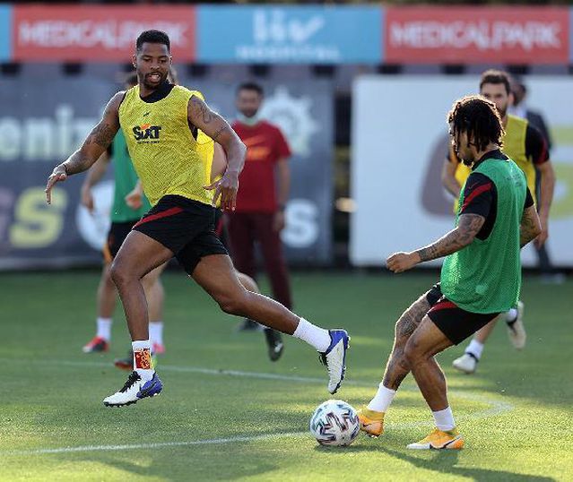 Galatasaray'a Onyekuru'dan kötü haber! Antrenmanı tamamlayamadı