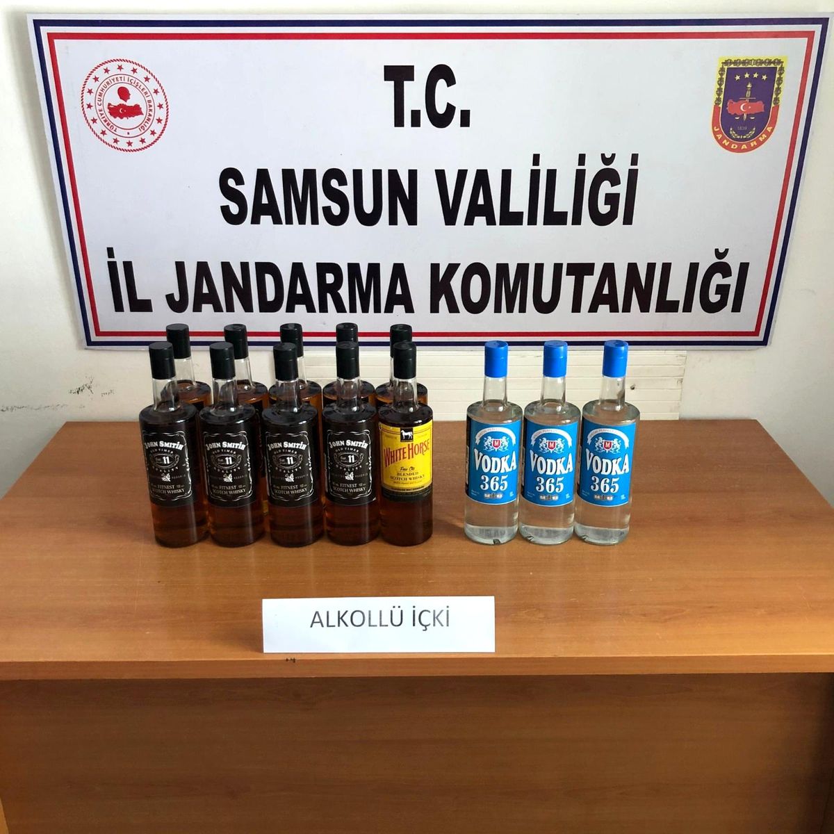 Kaçak içki ele geçirildi