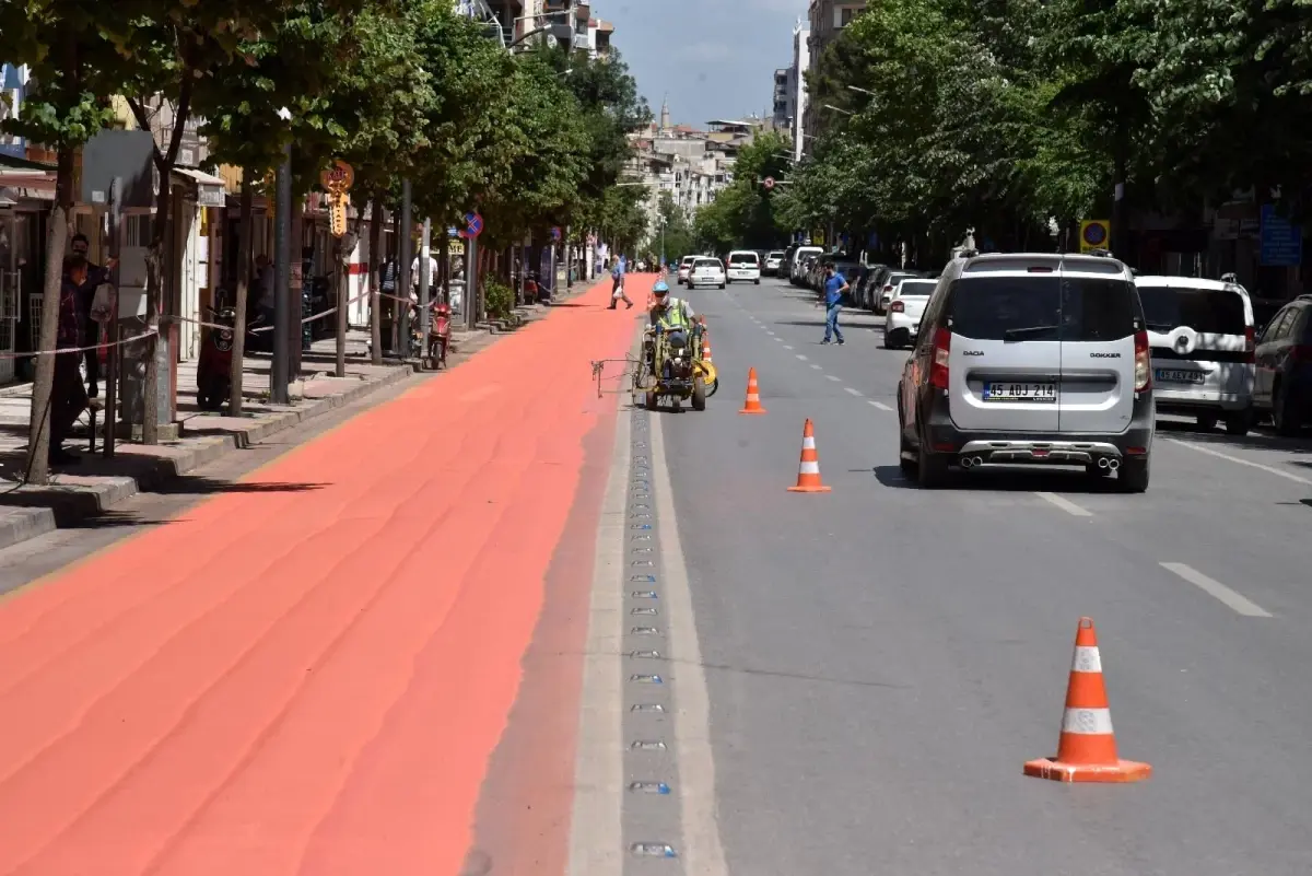 Manisa Büyükşehir tercihli otobüs yollarını yeniliyor