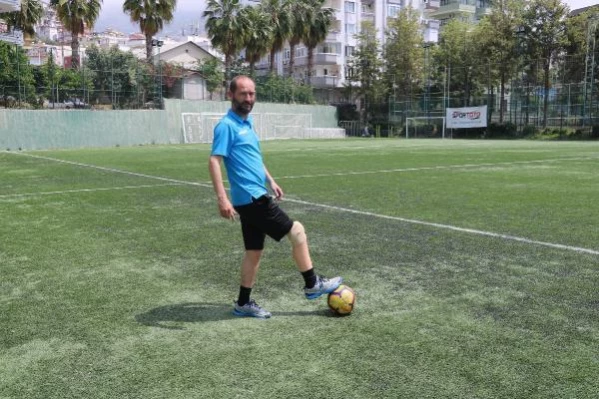 SPOR Protez bacaklı antrenör, Pro Lisans'ta dünyada ilk olmak istiyor