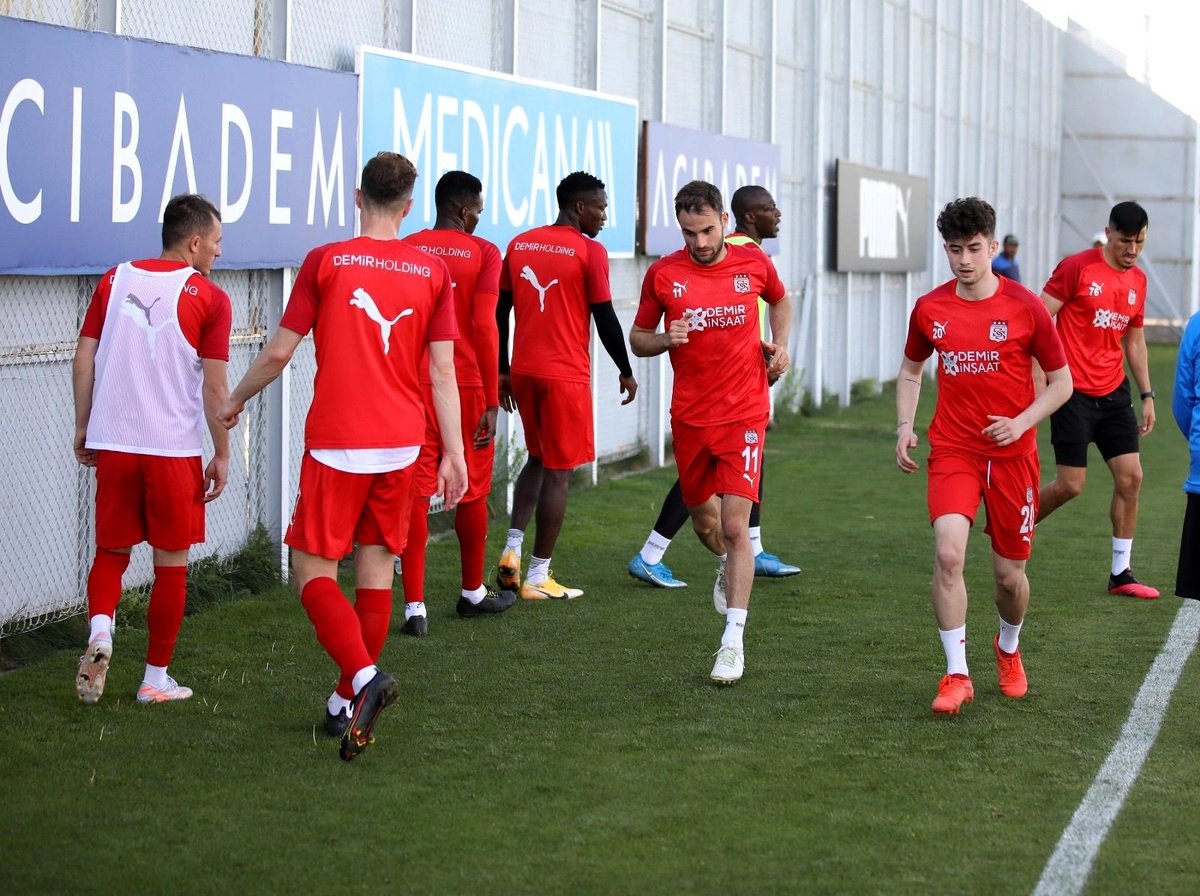 Sivasspor, Kasımpaşa maçının taktiğini çalıştı