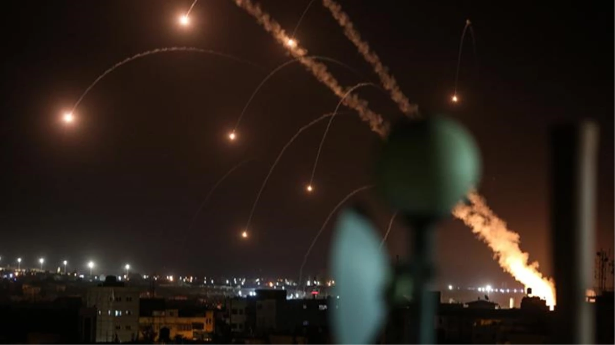 Suriye\'den İsrail tarafına 3 roket atıldı