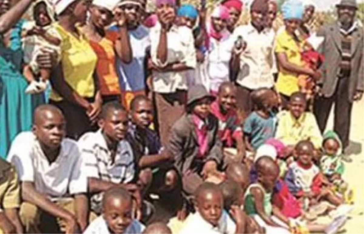 Zimbabve\'nin konuştuğu baba: 16 eşi 151 çocuğu var