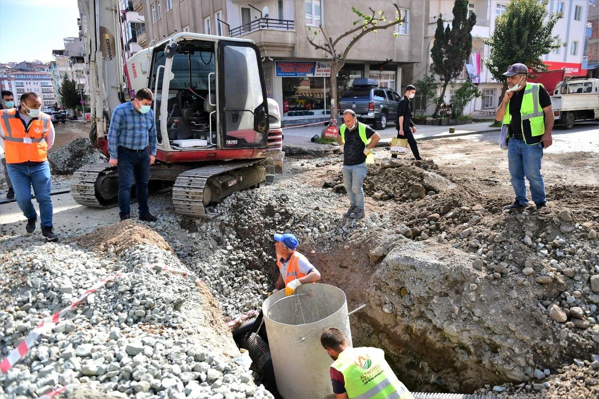 Altınordu\'da alt ve üstyapı çalışmaları hız kesmiyor